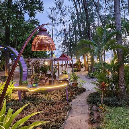 Nataya Round House Coral Bay Resort Kampot Dış mekan fotoğraf