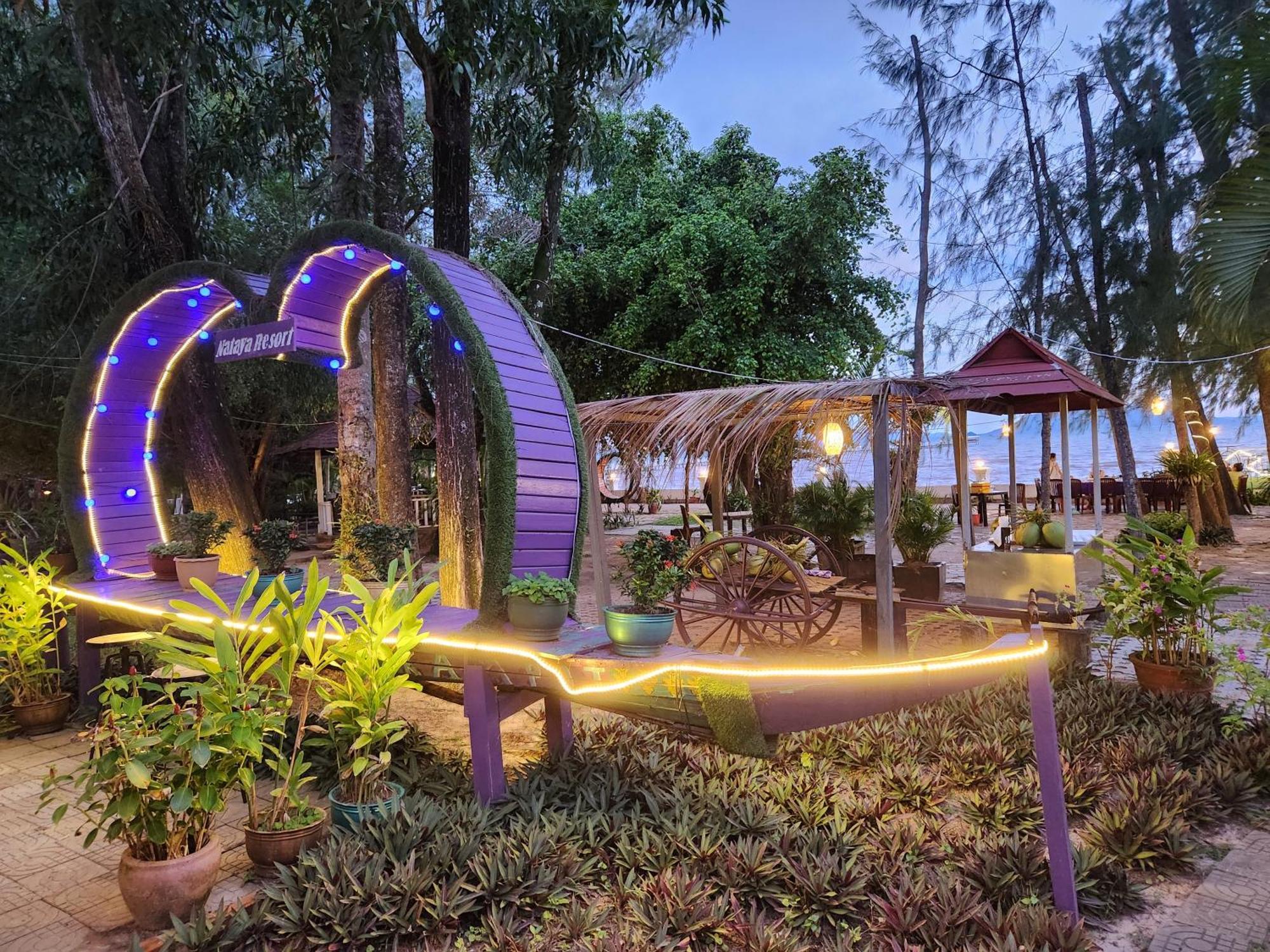 Nataya Round House Coral Bay Resort Kampot Dış mekan fotoğraf