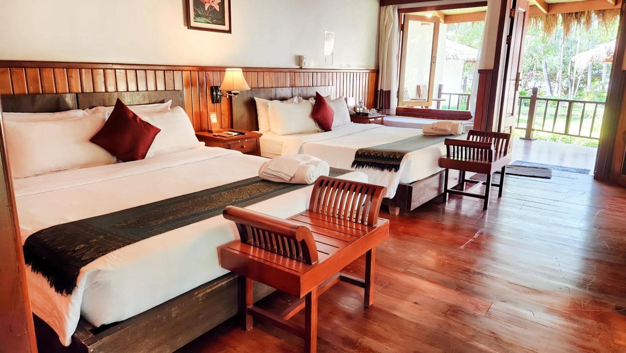Nataya Round House Coral Bay Resort Kampot Dış mekan fotoğraf