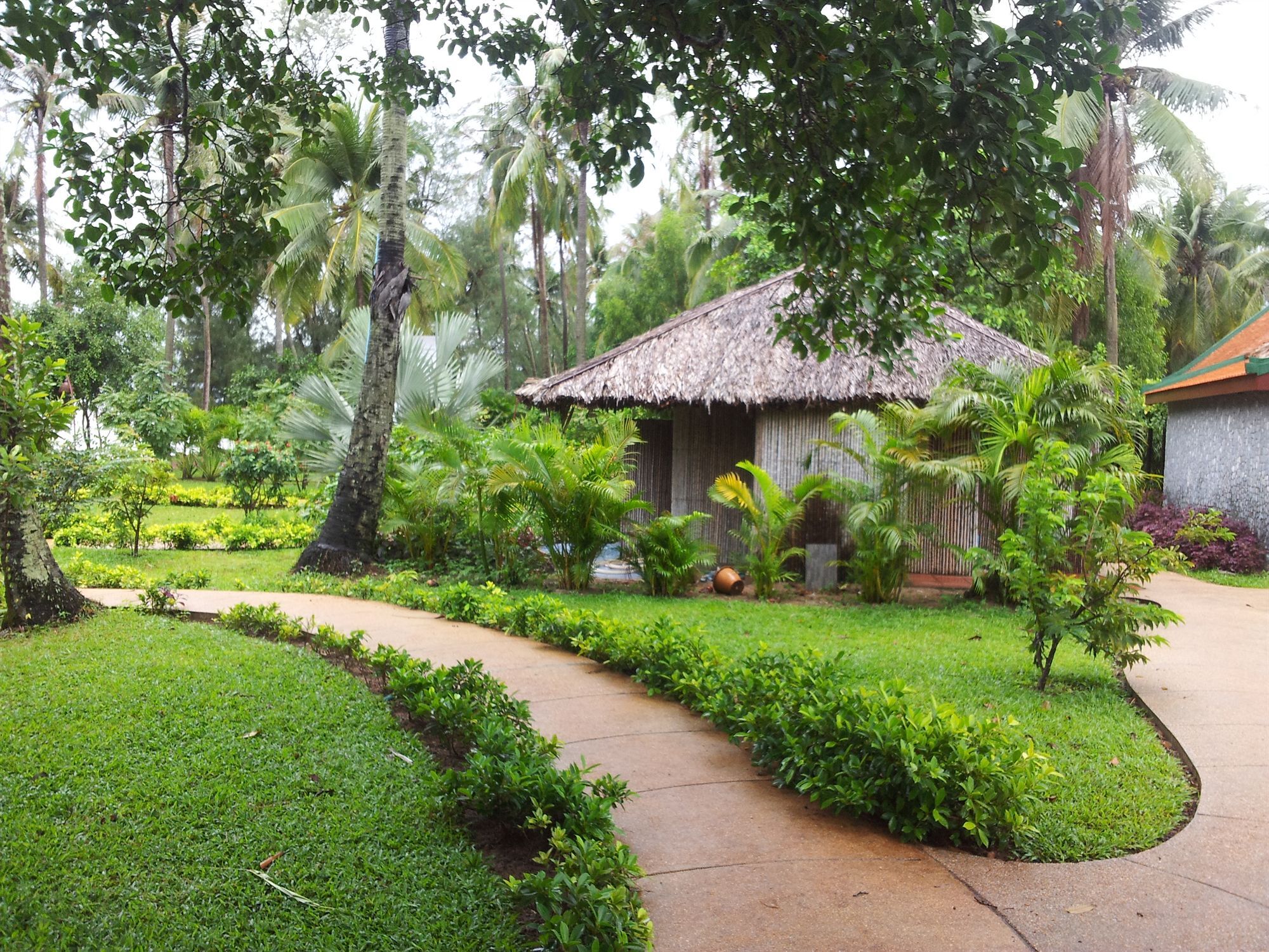 Nataya Round House Coral Bay Resort Kampot Dış mekan fotoğraf