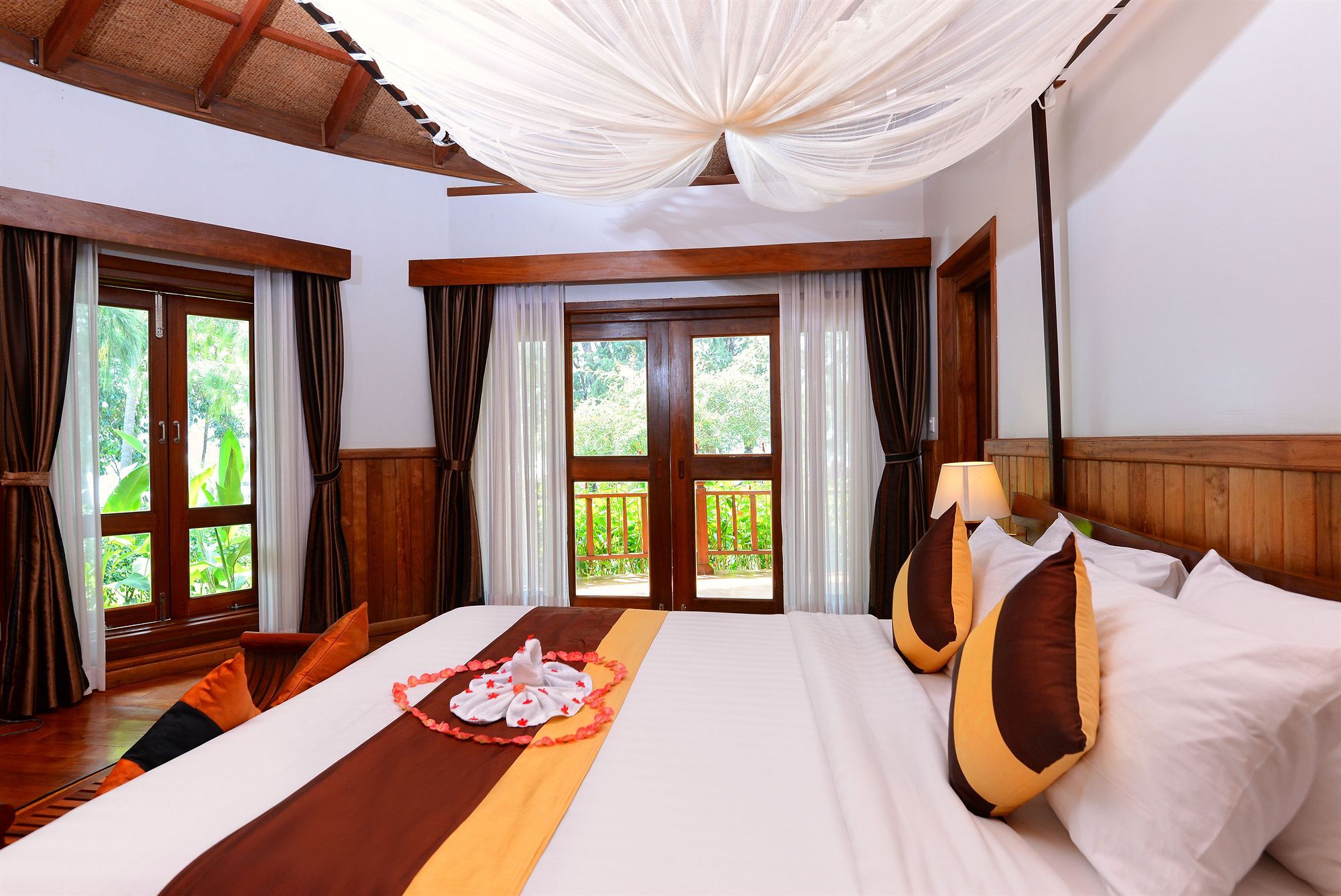 Nataya Round House Coral Bay Resort Kampot Dış mekan fotoğraf